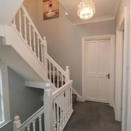 16 Devonshire Drive 호텔