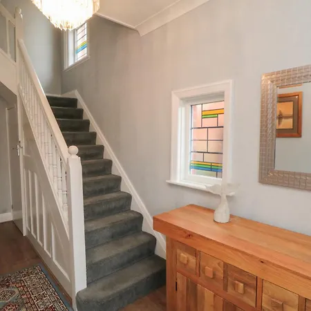 16 Devonshire Drive 호텔 4*